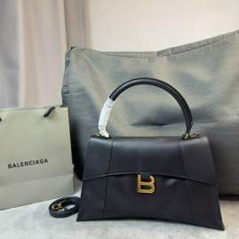 Picture of Balenciaga Handbags _SKUfw177416000fw
